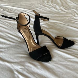 APT 9 Black High Heels